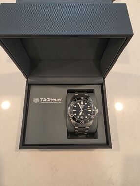TAG Heuer Aquaracer Automatic Diver Watch 300m Black Dial w/ Box & Papers